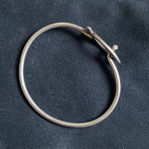 Silver Fish Bangle - Picture 2 of 5